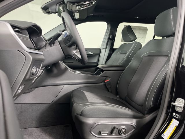 2025 Jeep Grand Cherokee Laredo X photo 11