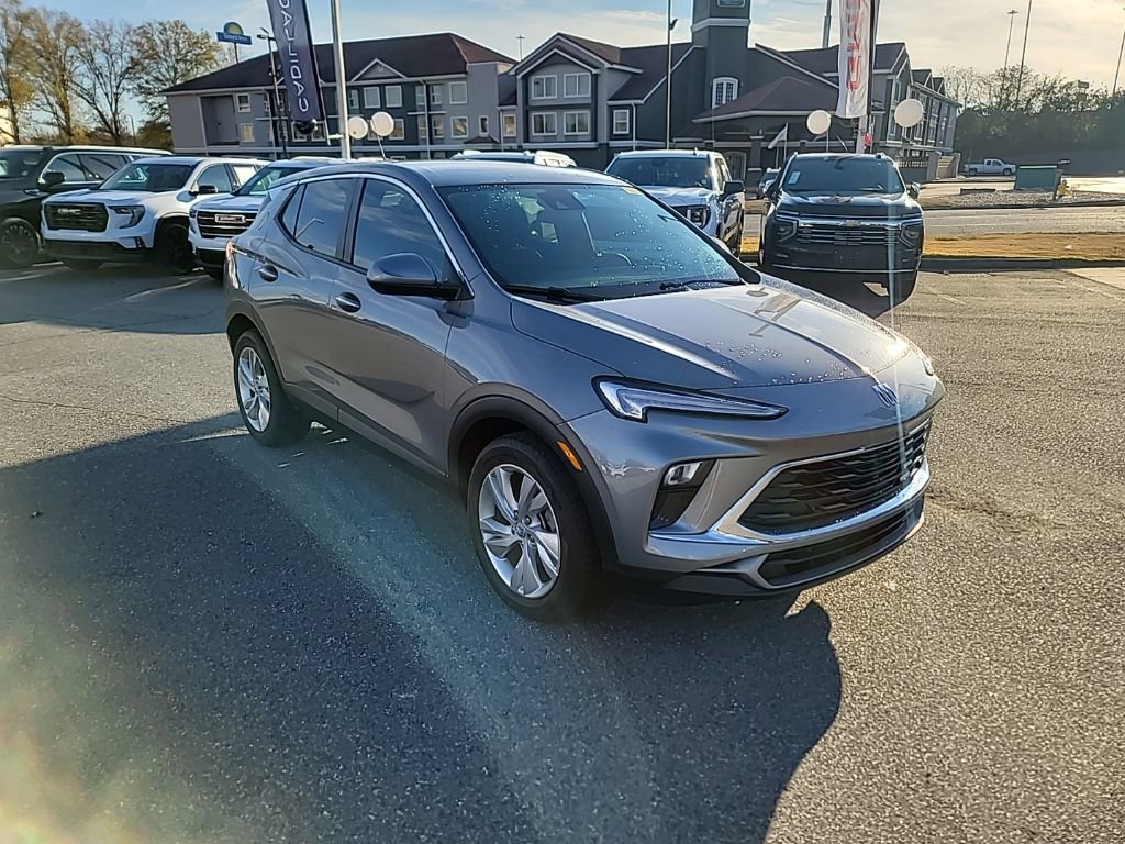 2024 Buick Encore GX Preferred's photo