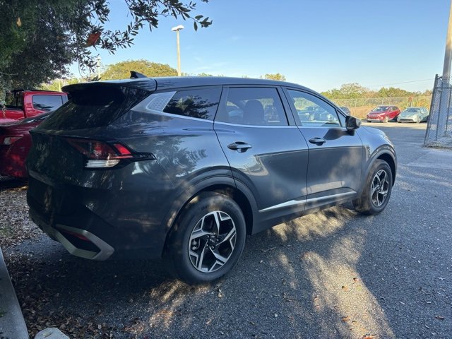 2023 Kia Sportage LX photo 3