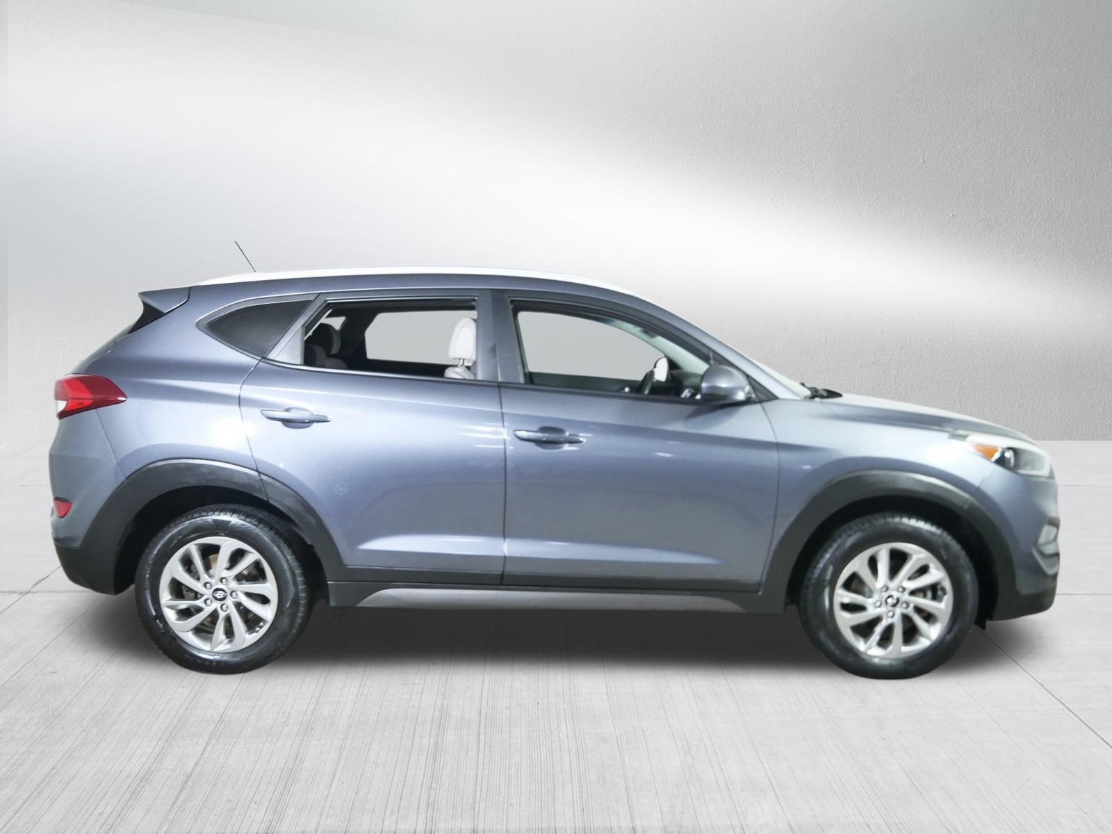 2016 Hyundai Tucson SE photo 8