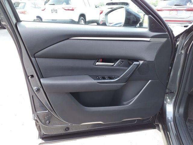 2025 Mazda CX-50 Preferred photo 9