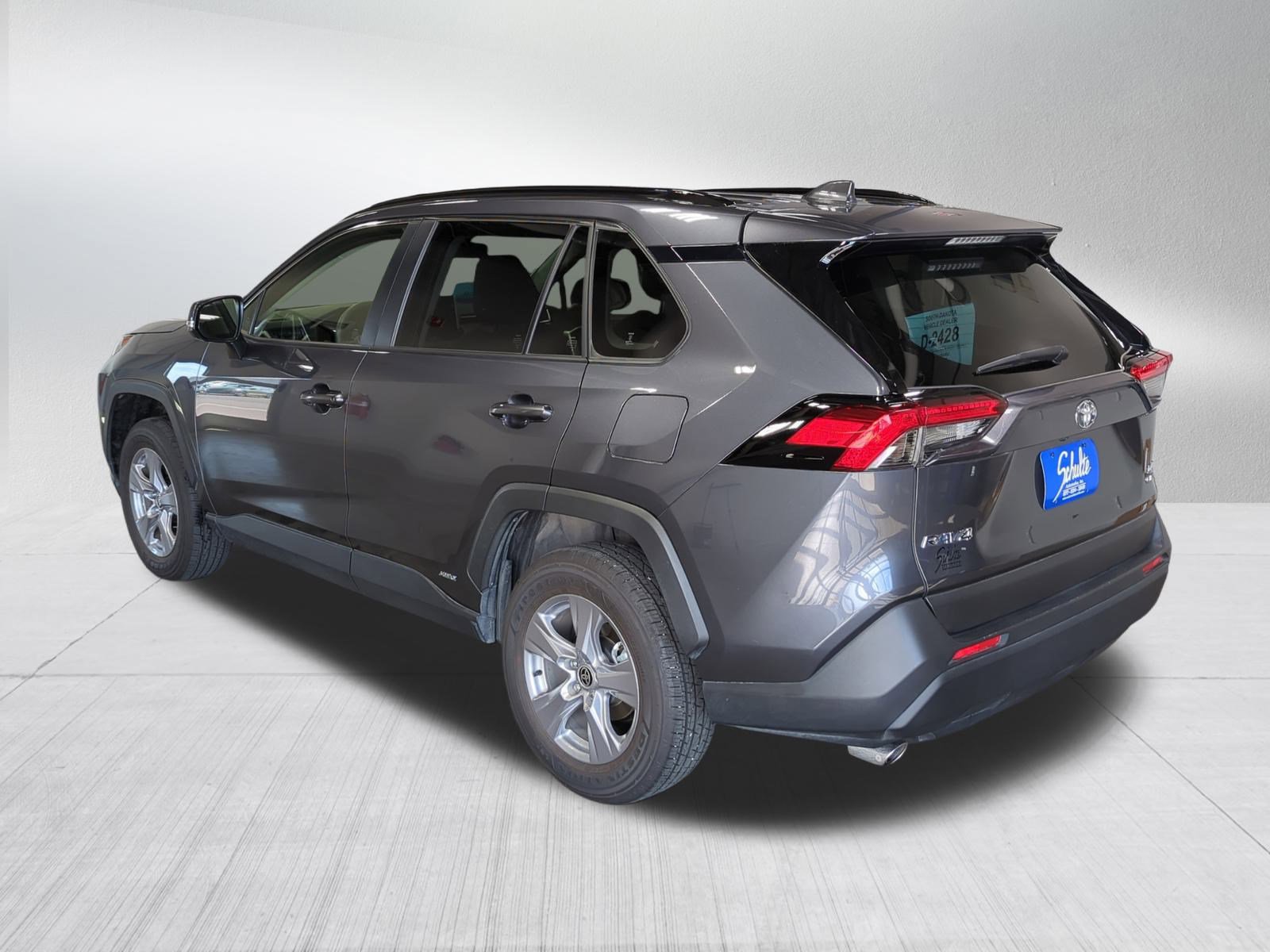 2025 Toyota RAV4 Hybrid XLE photo 5