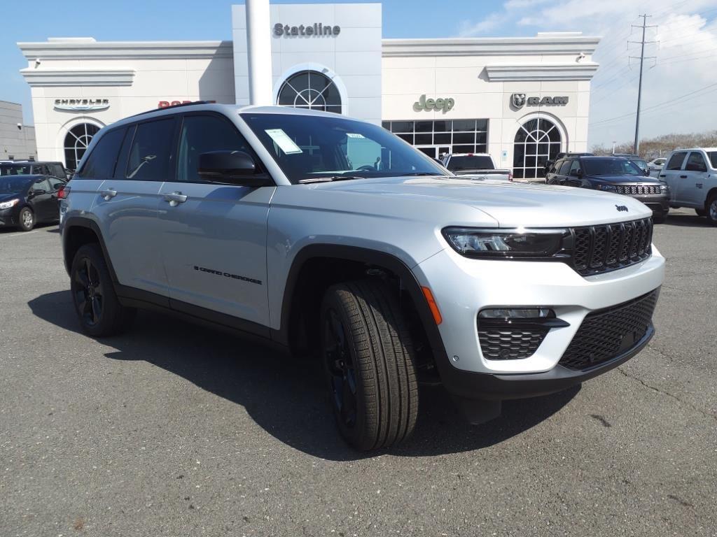 2024 Jeep Grand Cherokee Limited photo 3