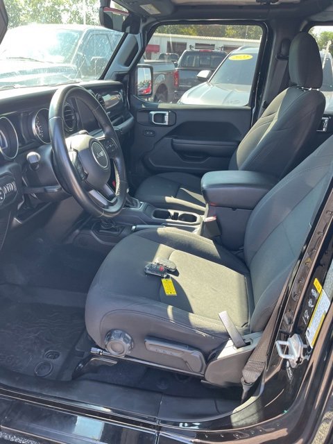 2022 Jeep Gladiator Altitude photo 7