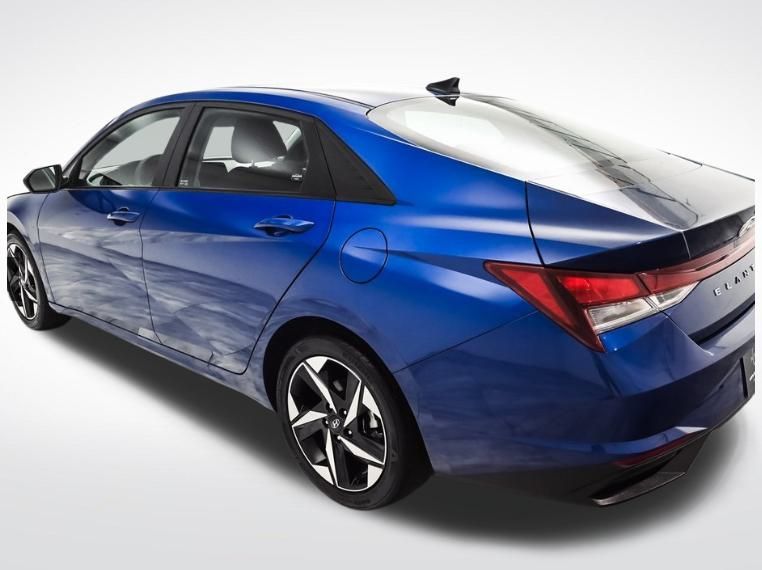 2023 Hyundai Elantra SEL photo 10