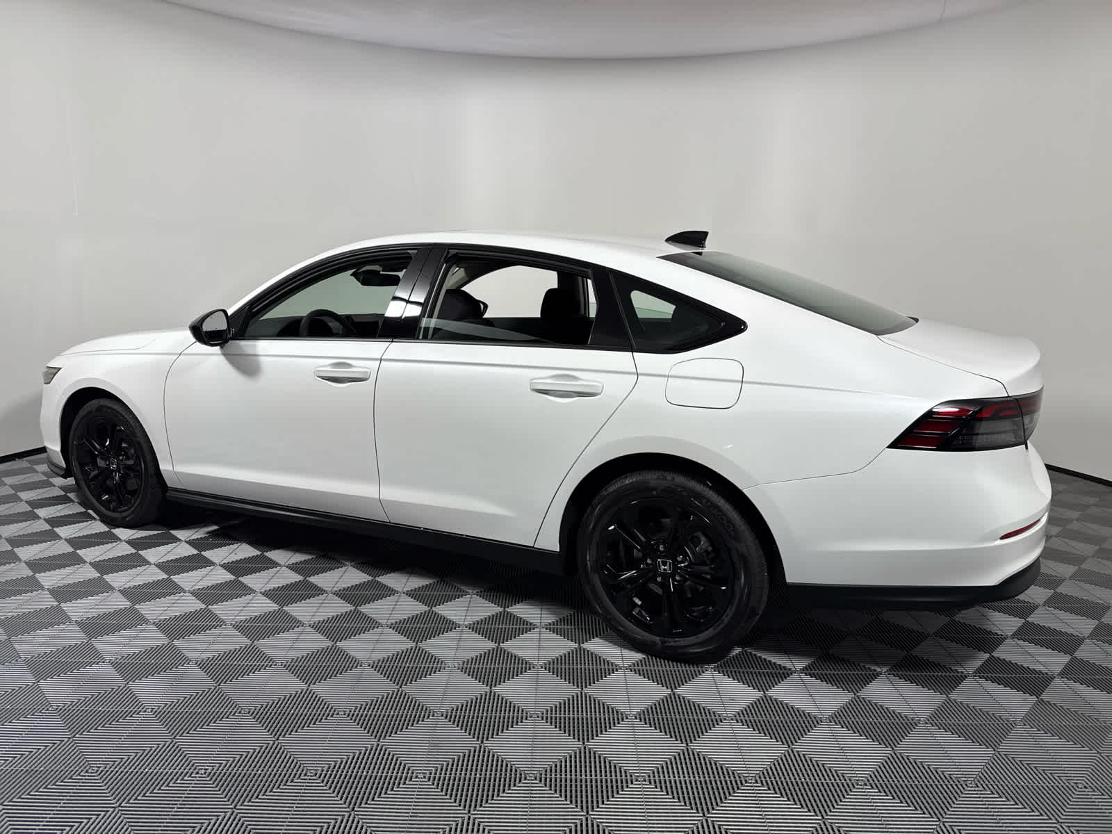 2025 Honda Accord 1.5T SE photo 4