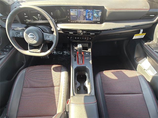 2026 Nissan Kicks SR photo 12