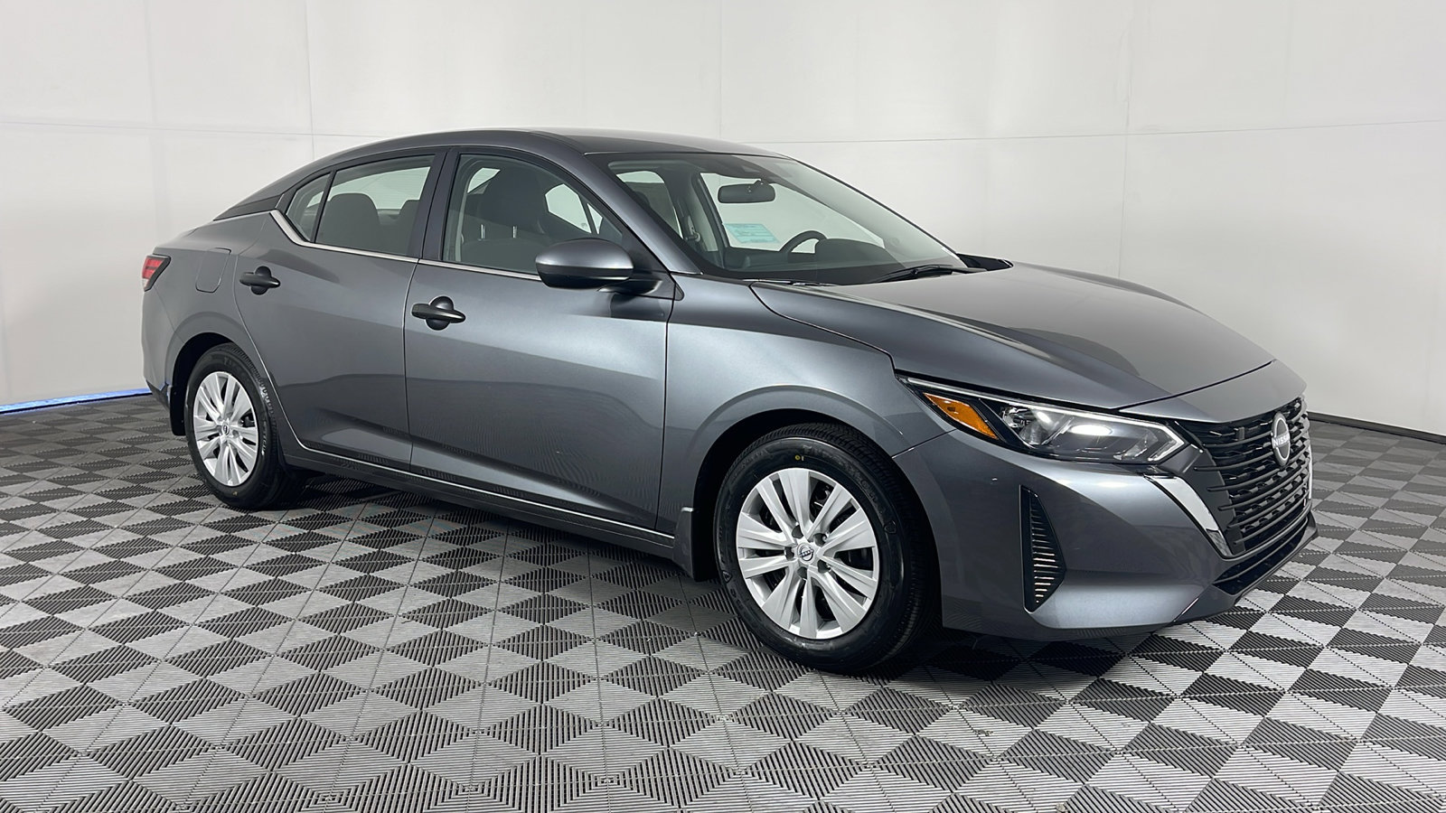 2025 Nissan Sentra S photo 2