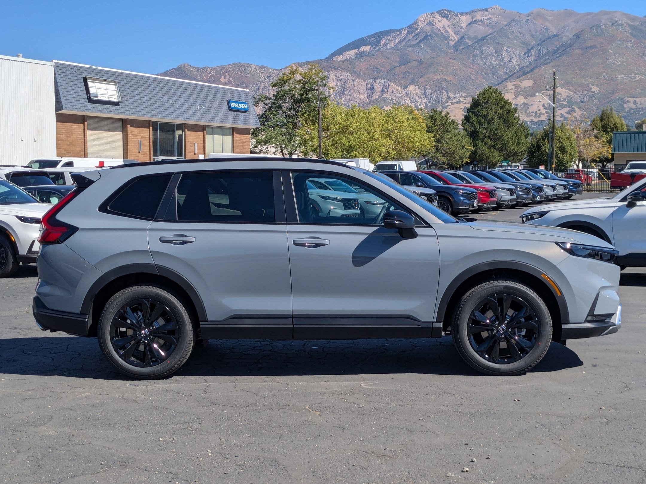 2026 Honda CR-V Sport Touring Hybrid photo 2