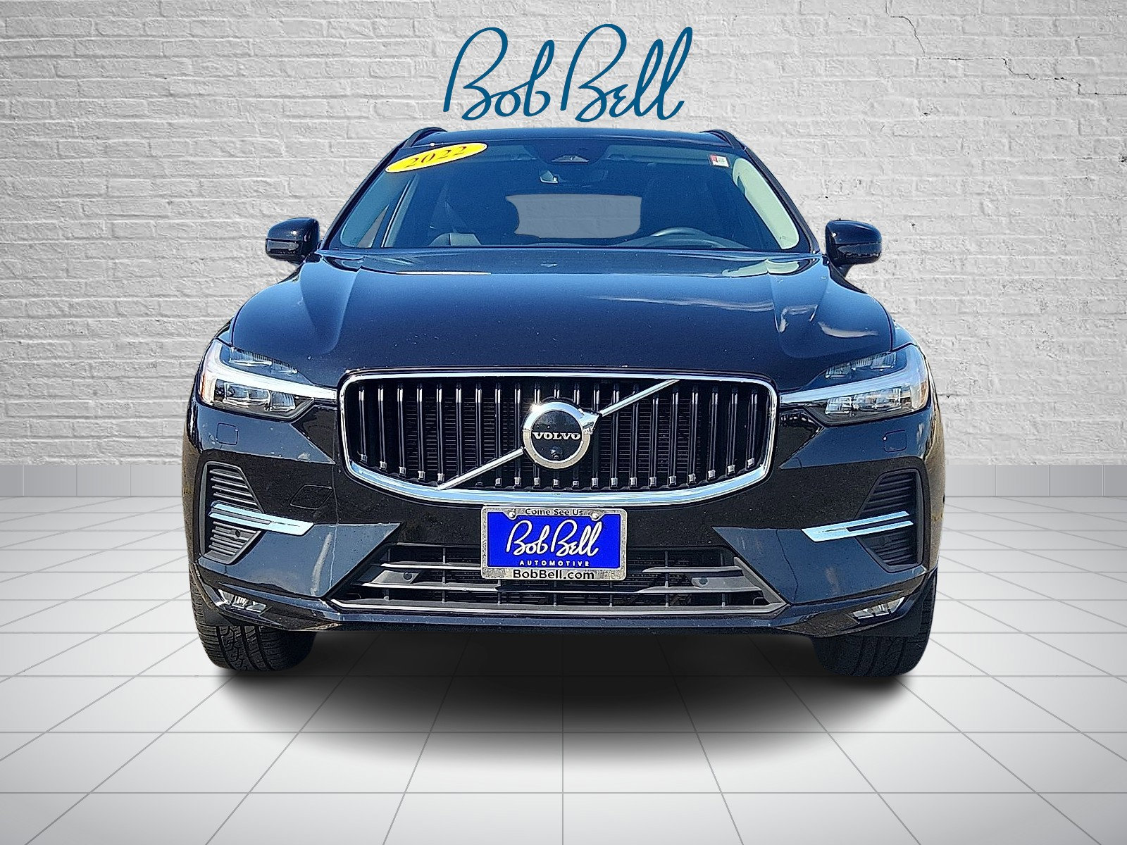 2022 Volvo XC60 B5 Momentum photo 2