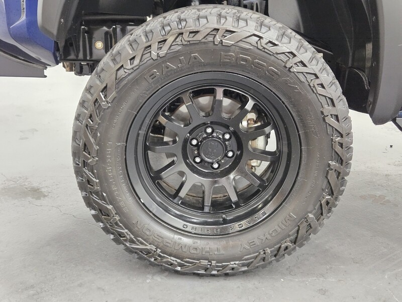 2022 Nissan Frontier PRO-4X photo 6