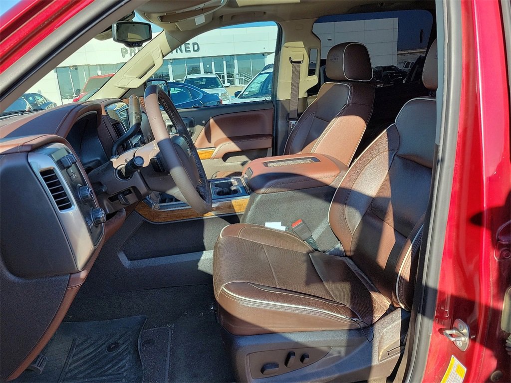 2018 Chevrolet Silverado 1500 High Country photo 18