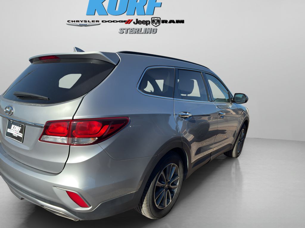 2018 Hyundai Santa Fe XL SE photo 4