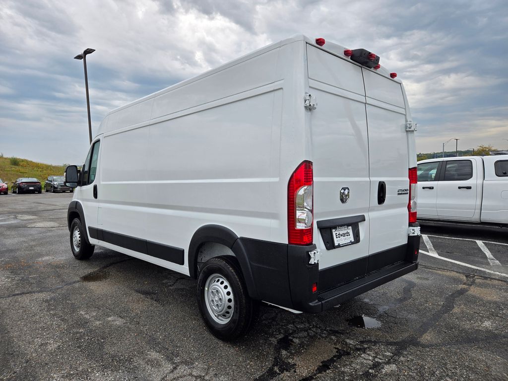 2026 Ram ProMaster 2500 photo 4