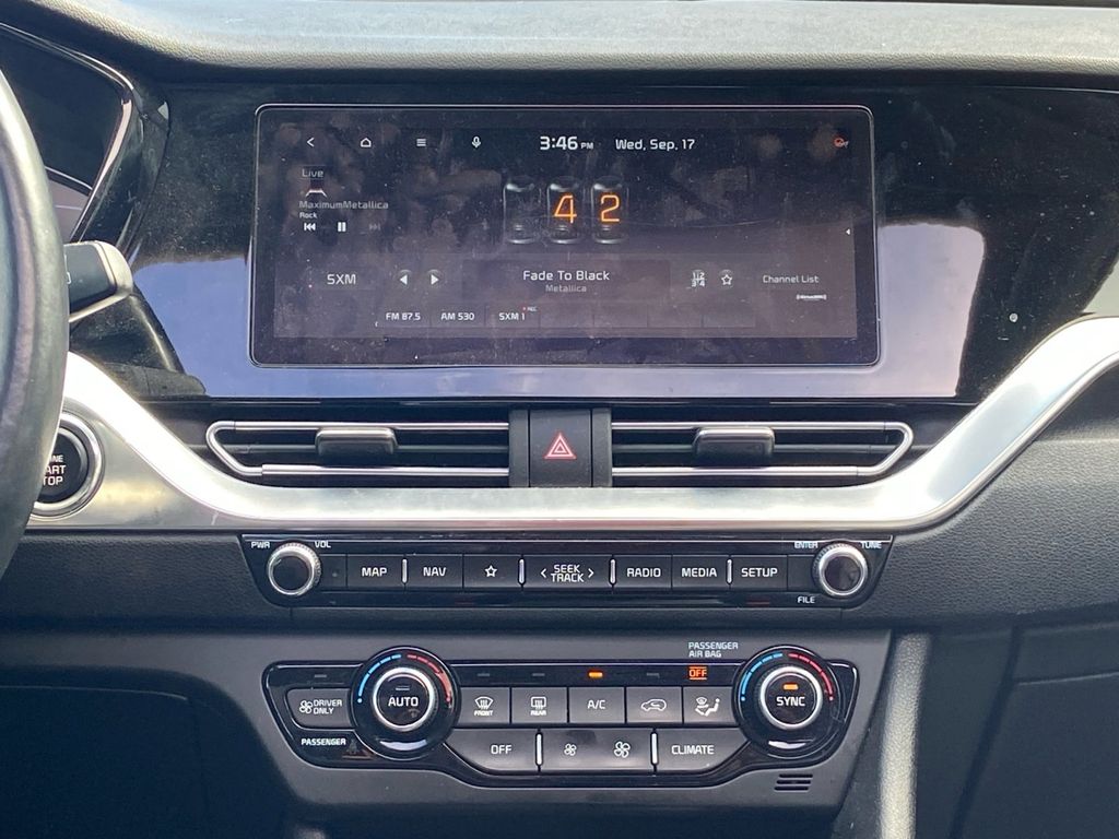 2022 Kia Niro Plug-In Hybrid EX Premium photo 10