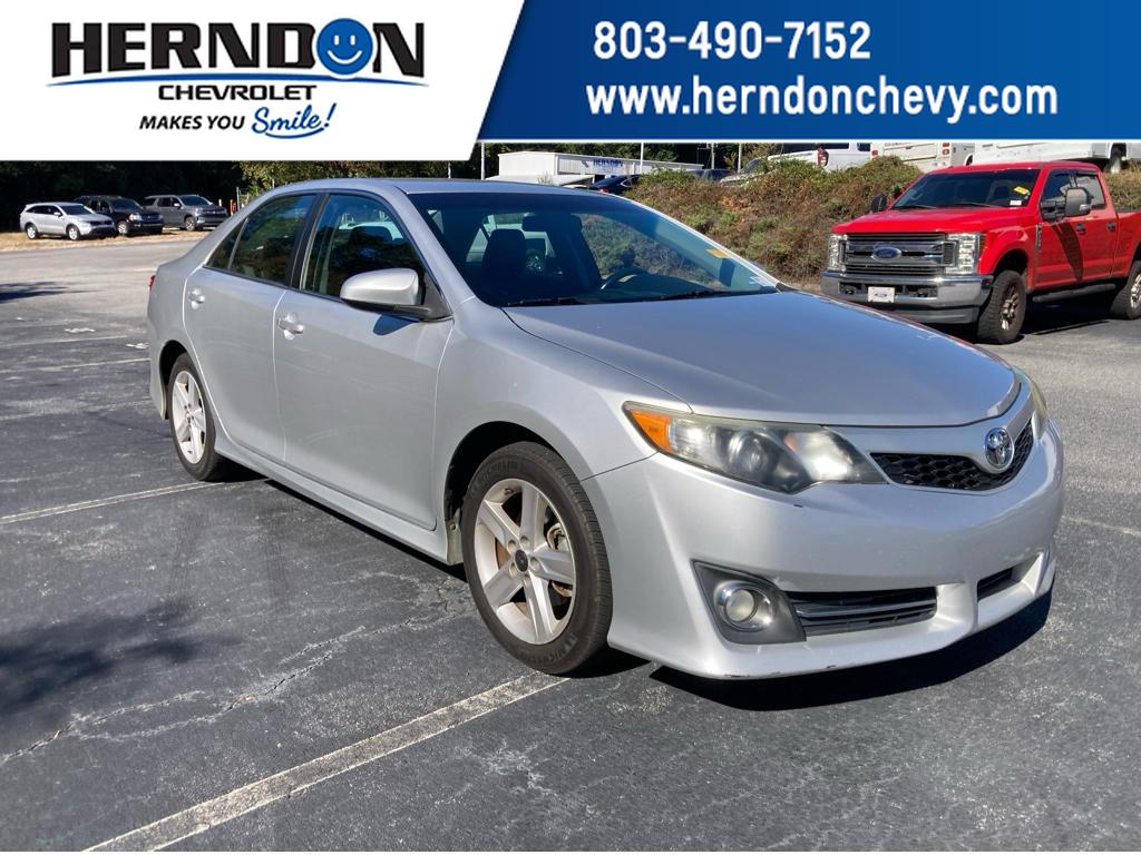 2014 Toyota Camry SE