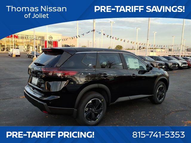 2026 Nissan Rogue SV photo 2