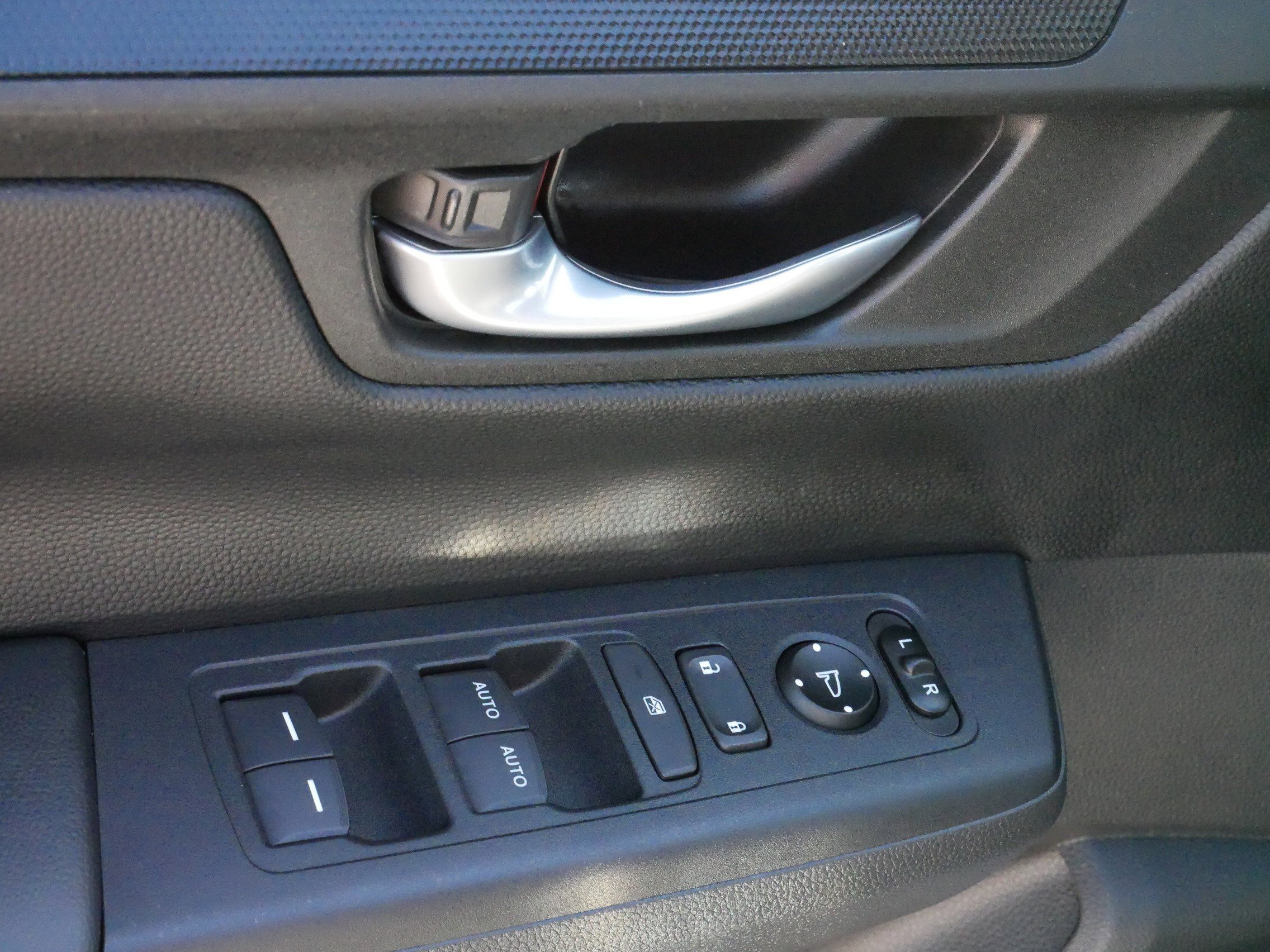 2023 Honda CR-V EX photo 19
