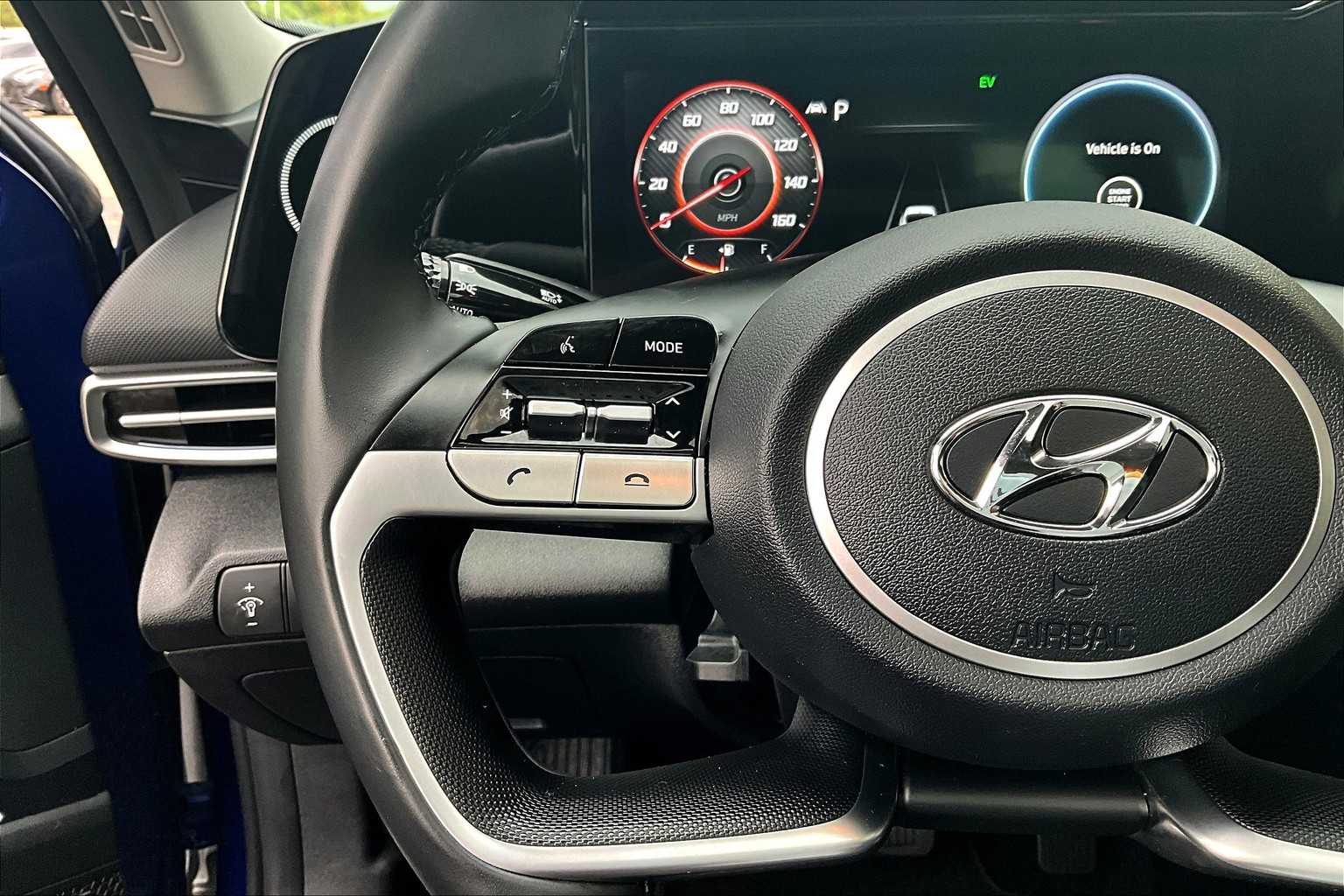 2022 Hyundai Elantra Hybrid Limited photo 22