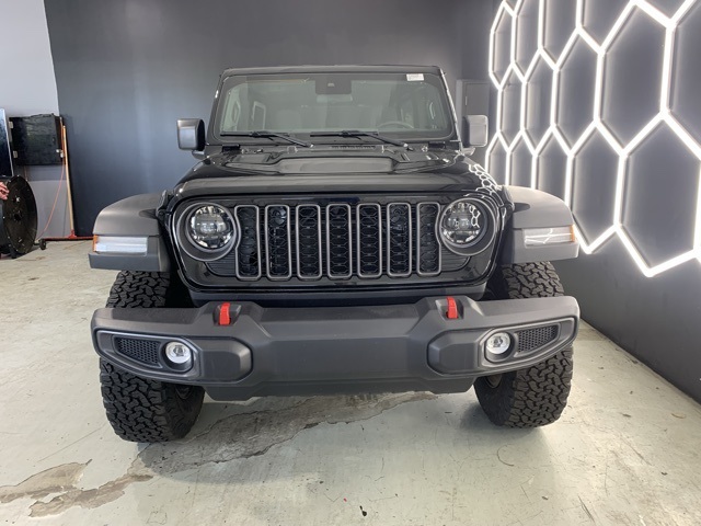 2024 Jeep Wrangler Rubicon photo 8