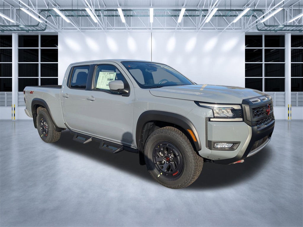 2026 Nissan Frontier PRO-4X's photo