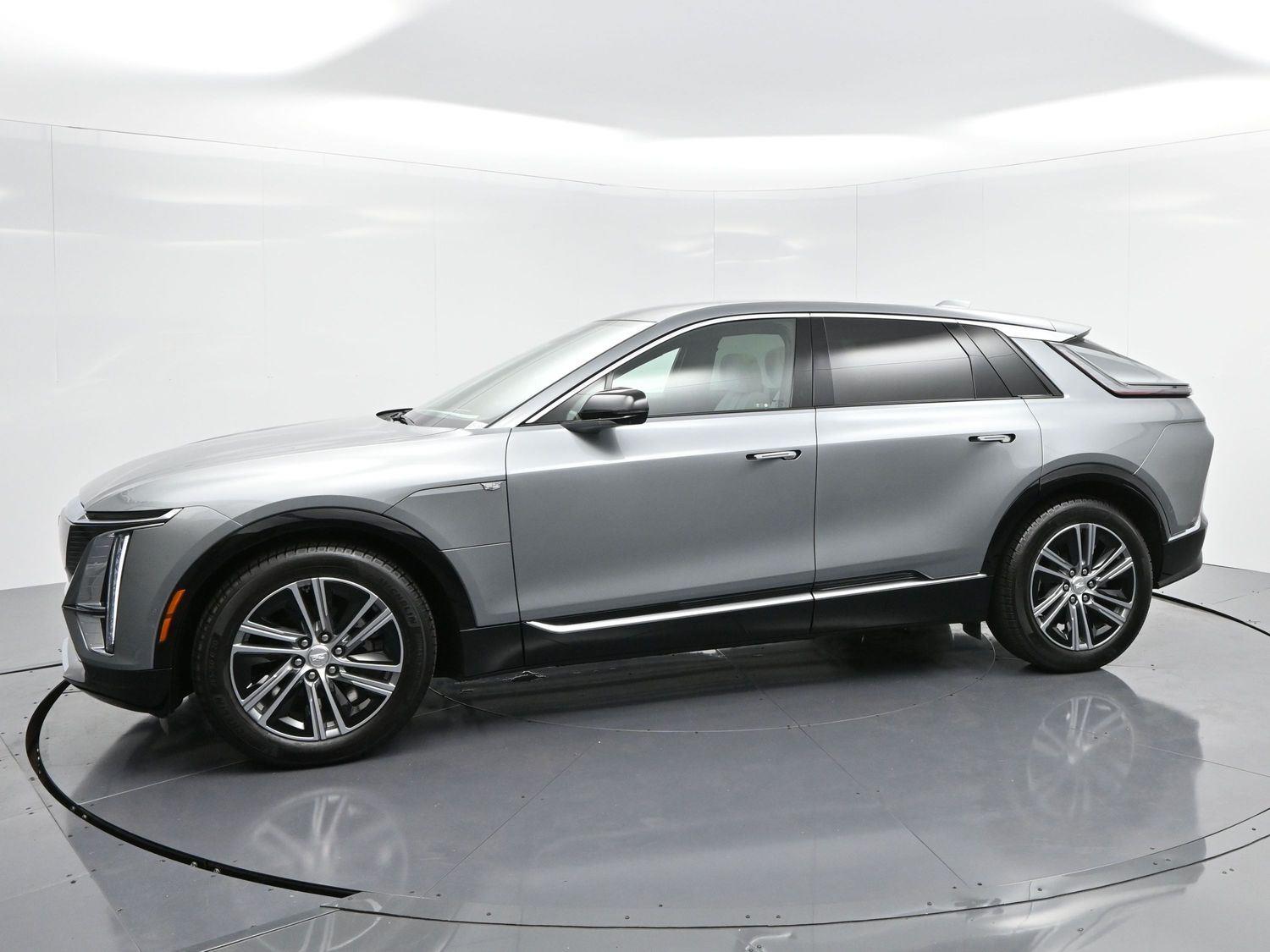 2024 Cadillac Lyriq Luxury photo 4