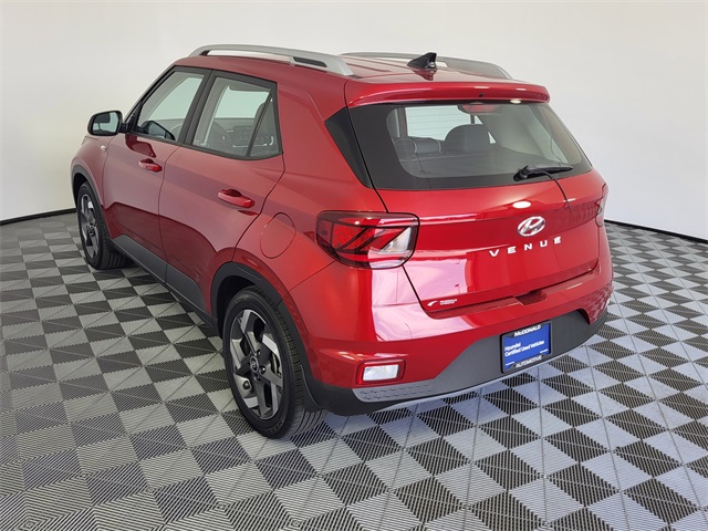 2022 Hyundai Venue SEL Limited photo 4
