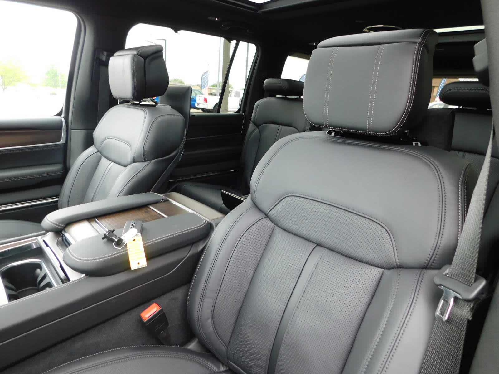 2024 Jeep Grand Wagoneer L Base photo 14