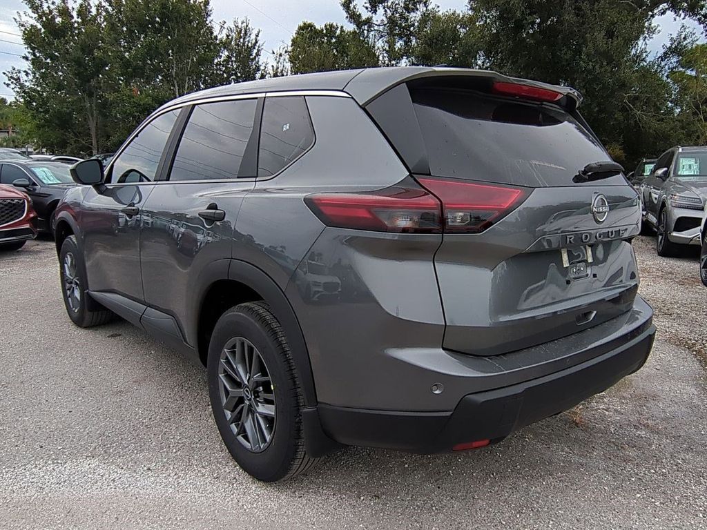 2026 Nissan Rogue S photo 3
