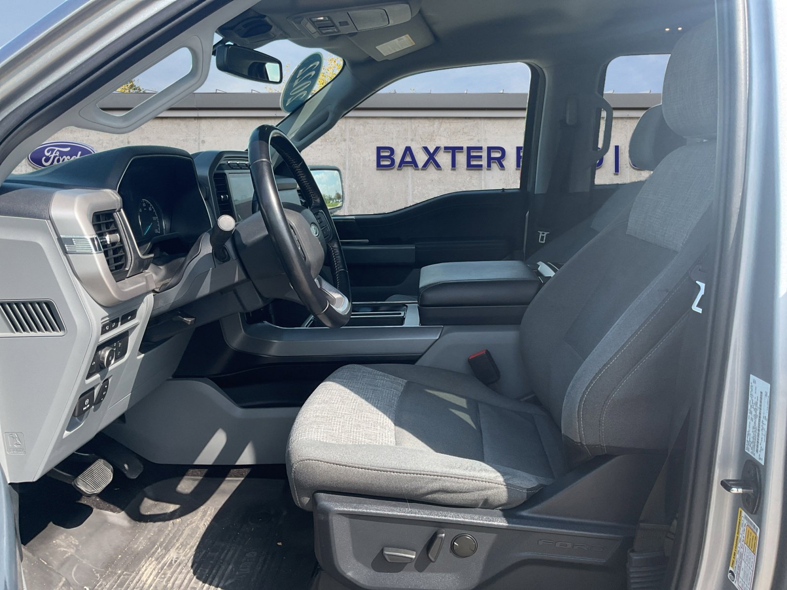 2022 Ford F-150 XLT photo 2