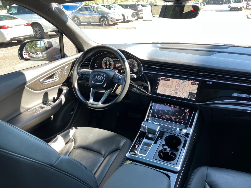 2021 Audi Q7 45 Premium photo 33