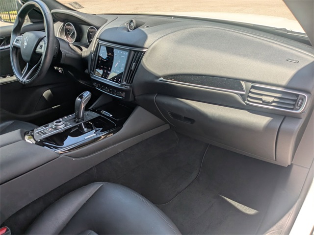 2022 Maserati Levante GT photo 28