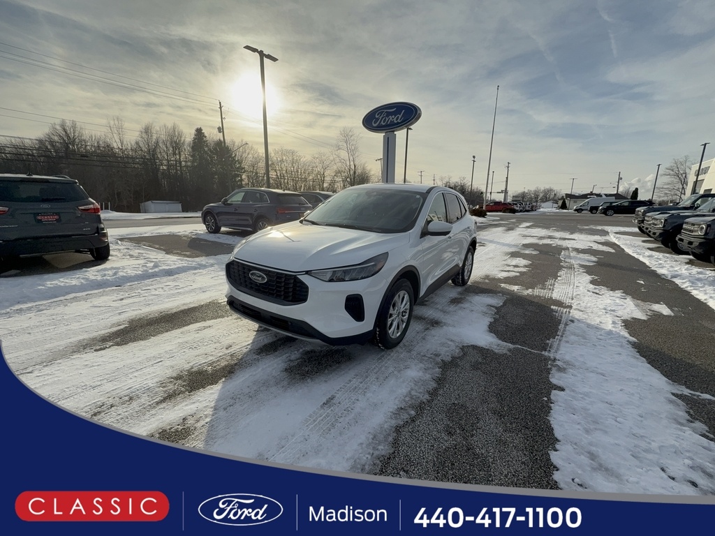 2023 Ford Escape Active's photo