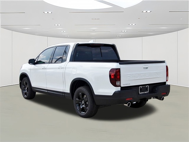 2025 Honda Ridgeline Black Edition photo 4