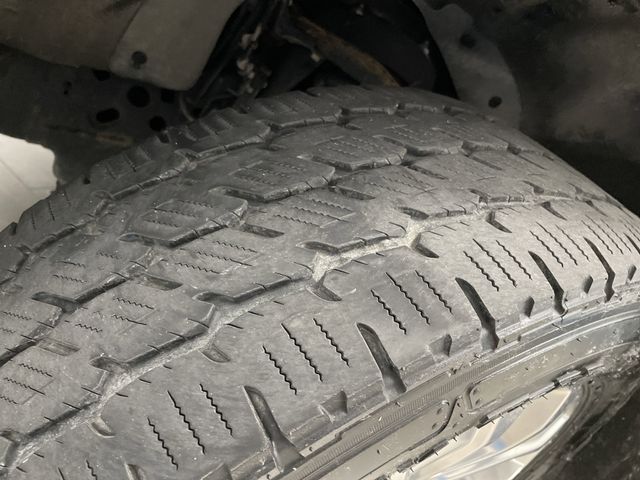 Used 2021 Gray Metallic Ford Platinum image 48