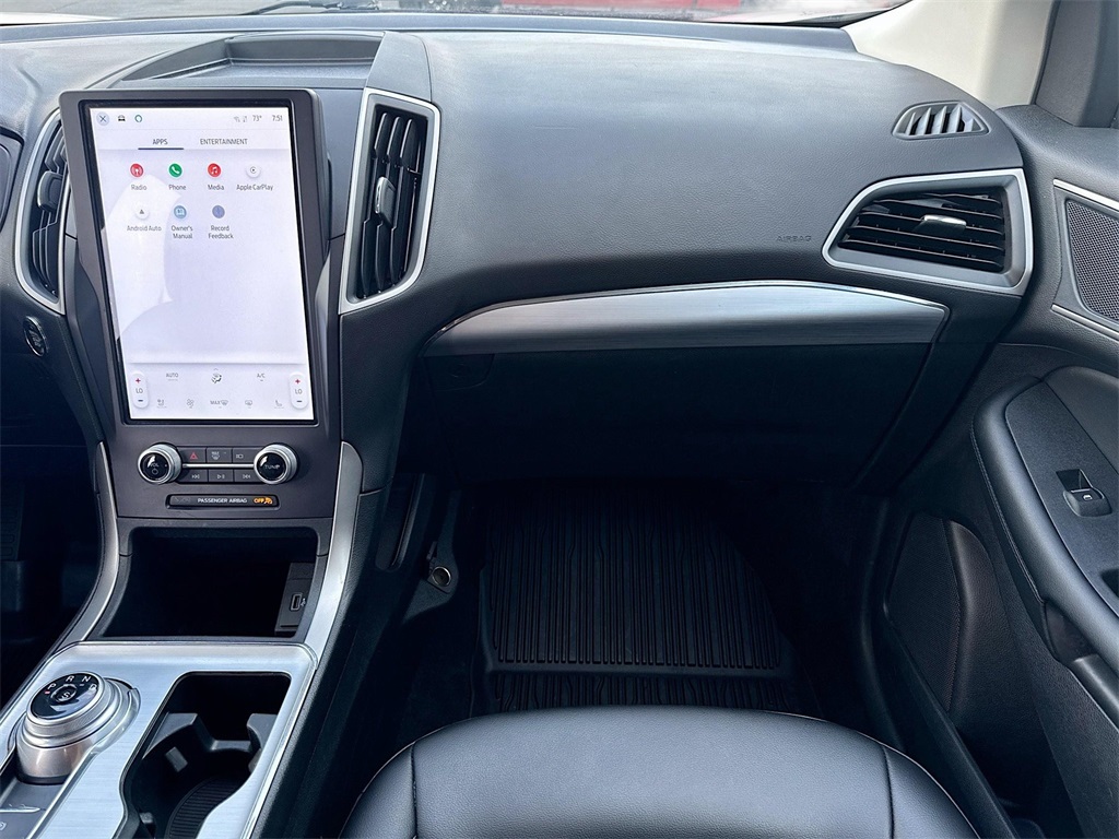 2022 Ford Edge SEL photo 23