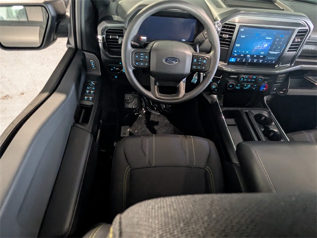 2025 Ford F-150 STX photo 9