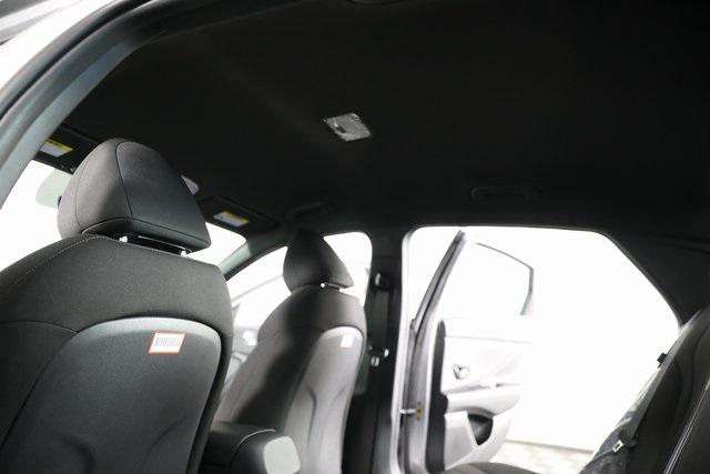 2025 Hyundai Elantra Hybrid SEL Sport photo 18