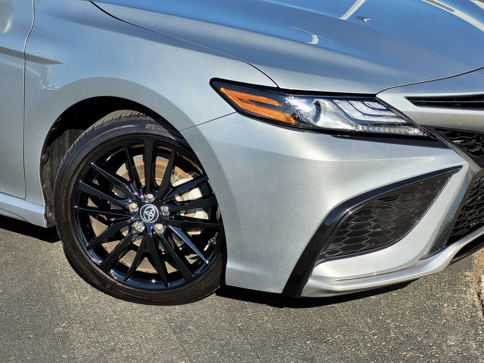 2023 Toyota Camry XSE photo 9