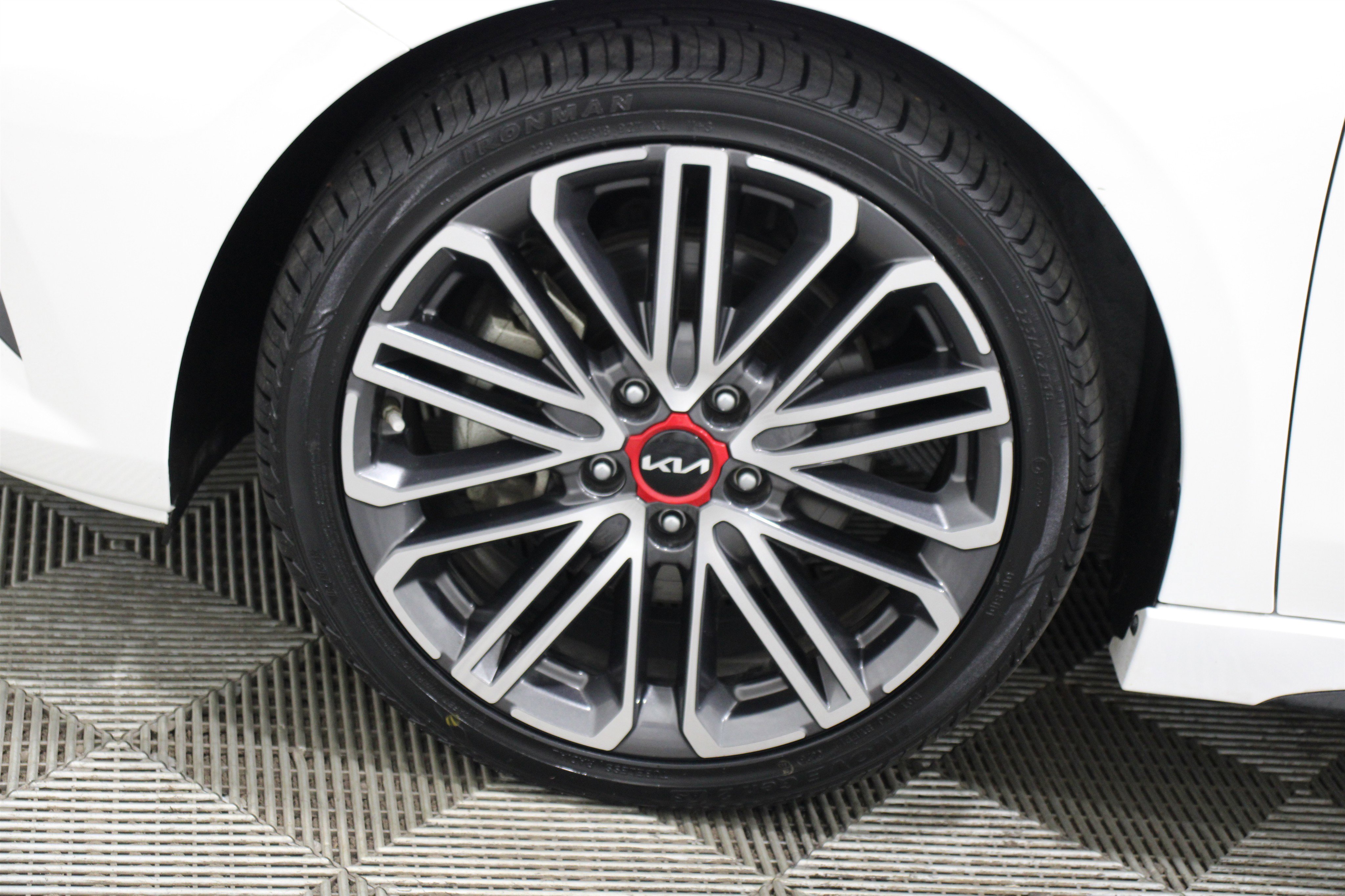 2023 Kia Forte GT photo 21