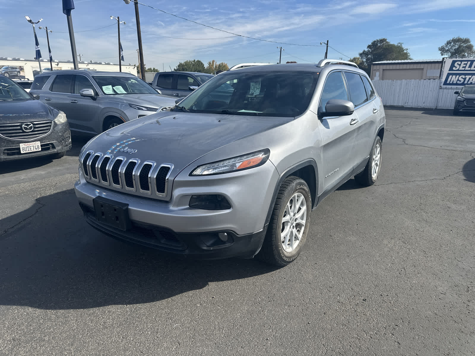PreOwned 2017 Jeep Cherokee Latitude Sport Utility in Reno HW615624B
