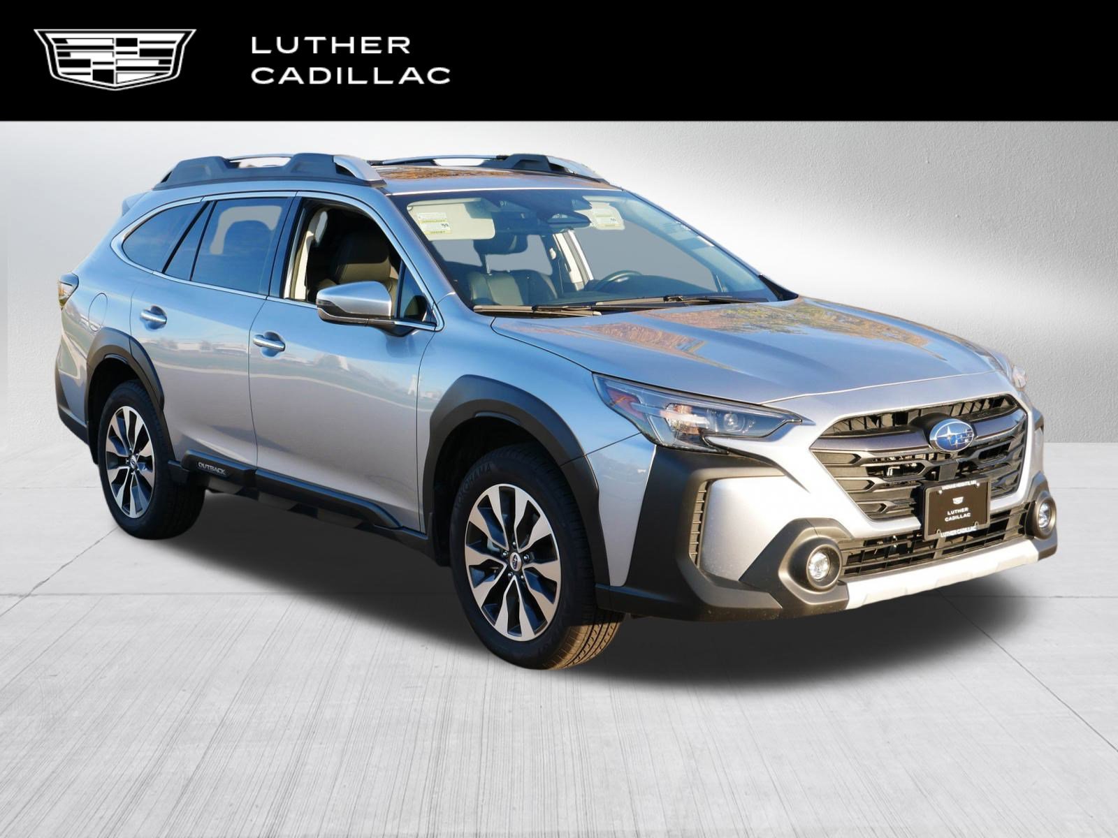 2024 Subaru Outback Touring's photo