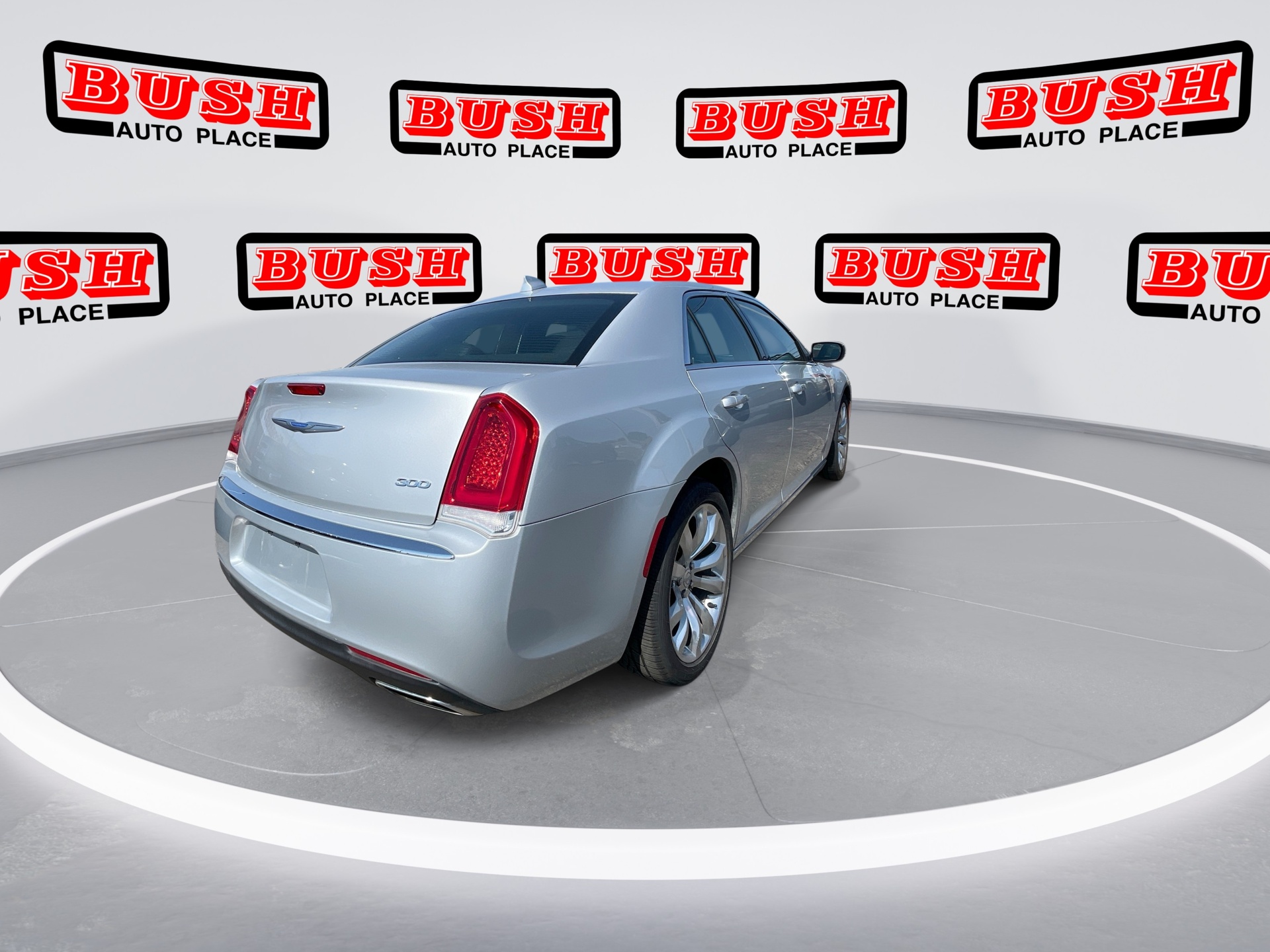 2019 Chrysler 300 Touring L photo 11