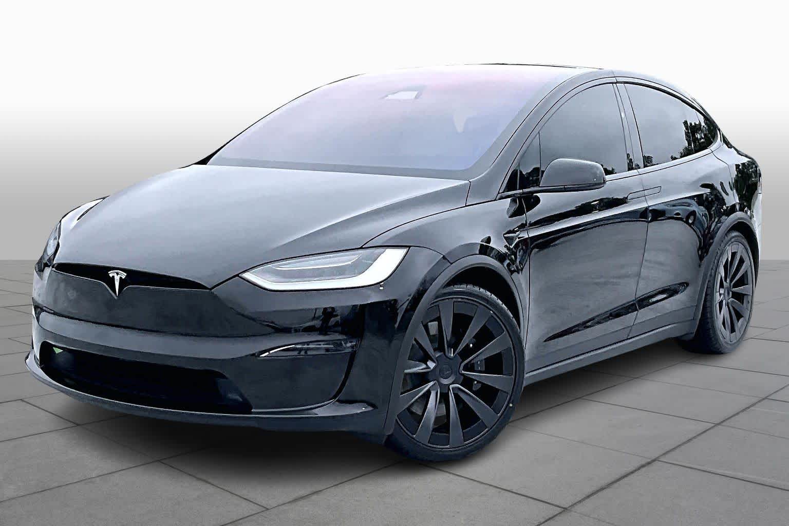 2022 Tesla Model X Plaid's photo