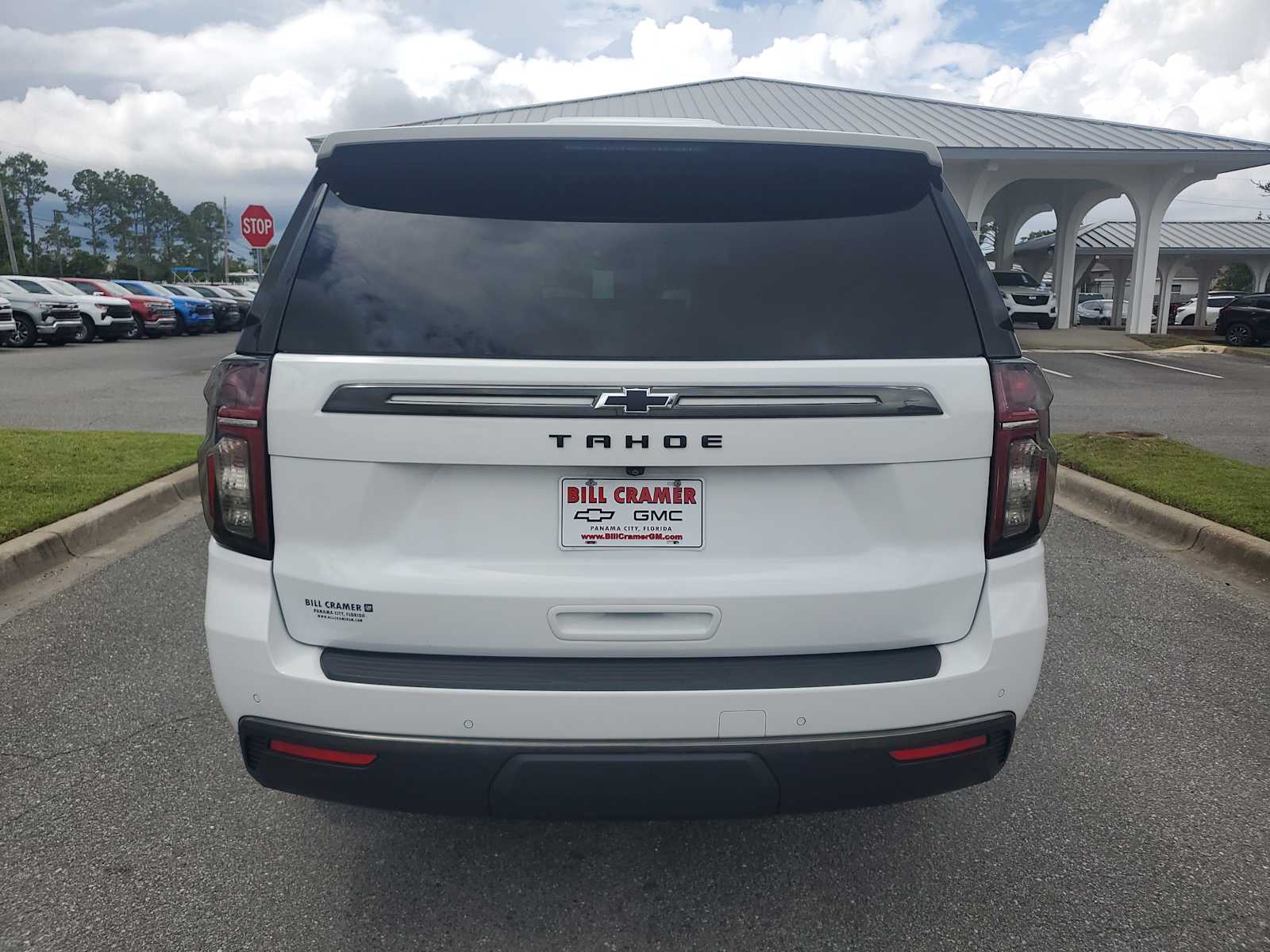 2021 Chevrolet Tahoe Z71 photo 3