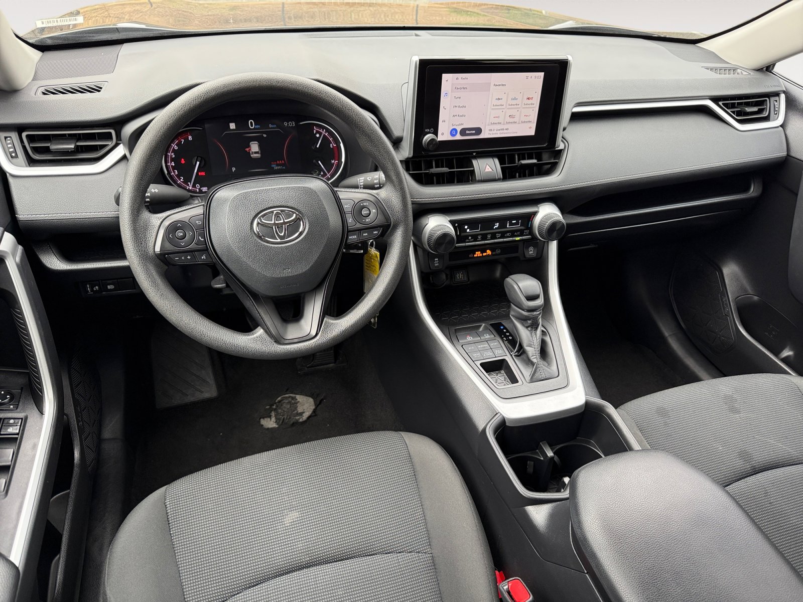 2024 Toyota RAV4 LE photo 14