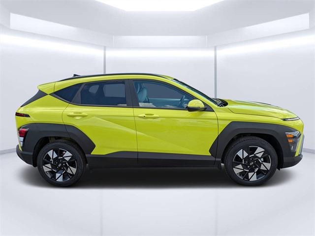 2025 Hyundai Kona SEL photo 2