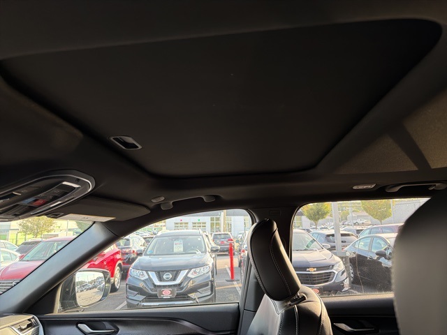2025 Jeep Grand Cherokee Altitude photo 12
