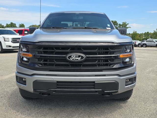 2025 Ford F-150 XLT photo 8