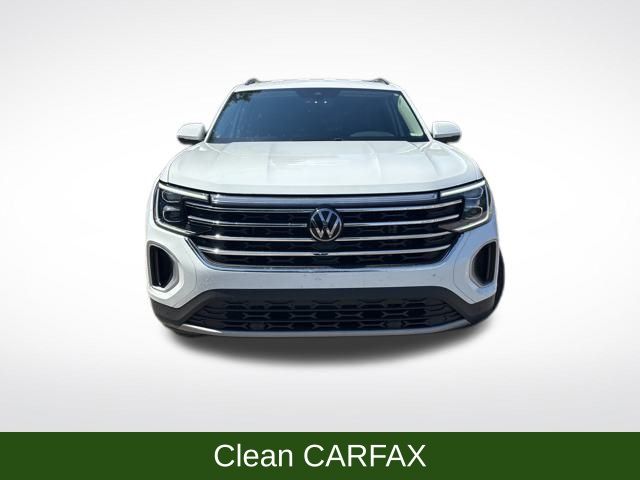 2024 Volkswagen Atlas SE photo 2